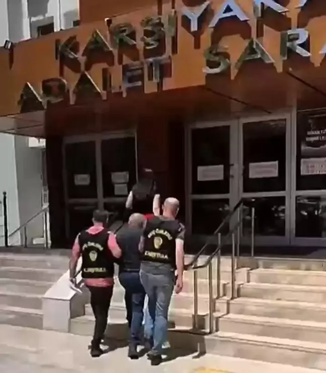 İzmir'de Cinayet Zanlısı Firari Yakalandı