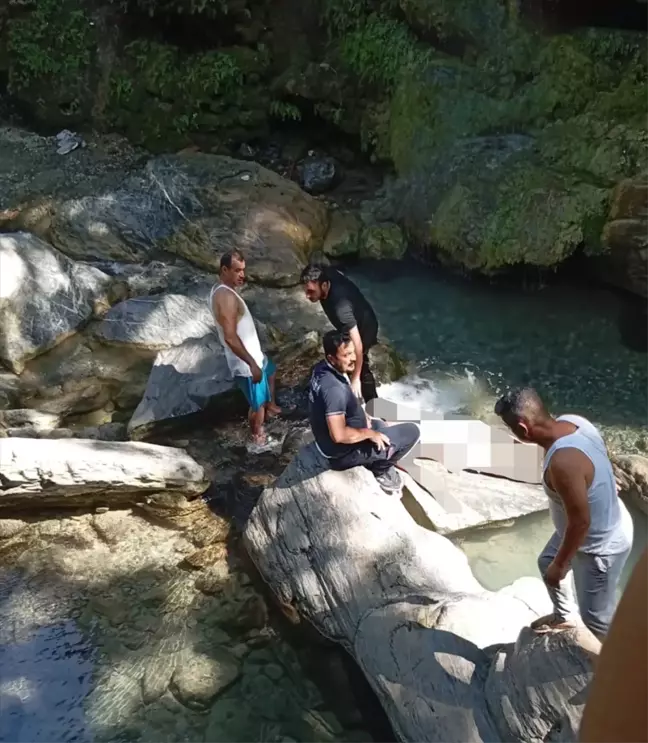 Osmaniye'de Serinlemek İçin Şelaleye Giren Genç Boğuldu