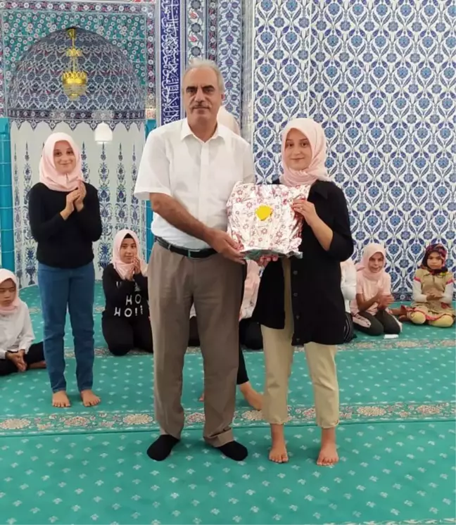 Besni'de yaz Kur'an kursları kapanış programı düzenlendi