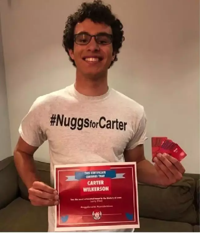 Retweet Rekoru Kıran ABD'li Genç, Bir Yıl Bedava Nugget Kazandı