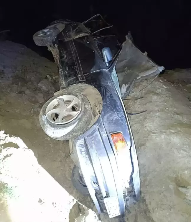 Sinop'ta Dereye Devrilen Otomobilde 1 Ölü, 2 Yaralı