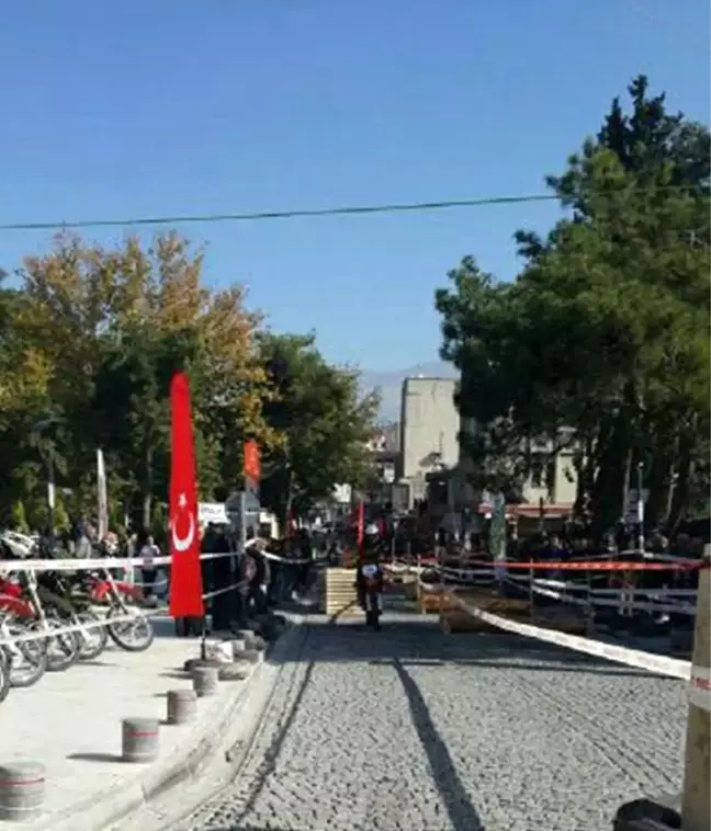 Mersin'de Motokros Yarışları Başladı