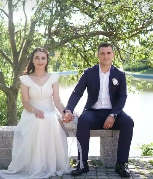 Eşini başından vurup