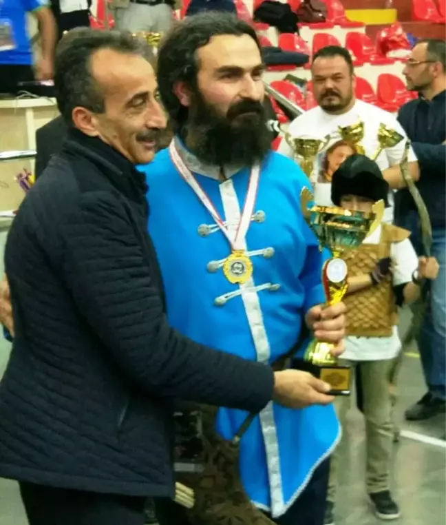 Amasya'daki 'Sencer Aydın Helallik' Kupası Konyalı Sporcunun Oldu