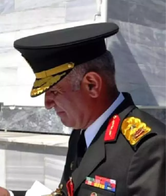 Kars'ta Darbeci Komutanlara Ceza Yağdı