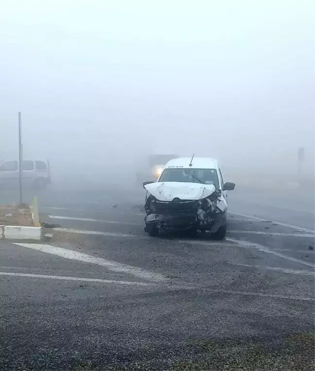 Karapınar'da Trafik Kazası: 2 Yaralı