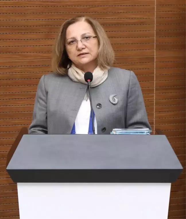 Erü'de 'Hoca Ahmet Yesevi' Sempozyumu Düzenlendi