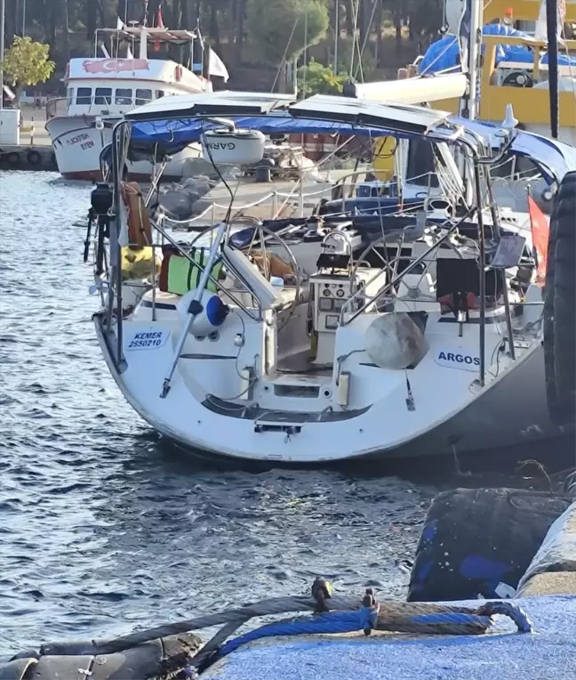 Çanakkale'de Düzensiz Göçmen Operasyonu: 79 Göçmen ve 2 Kaçakçı Yakalandı