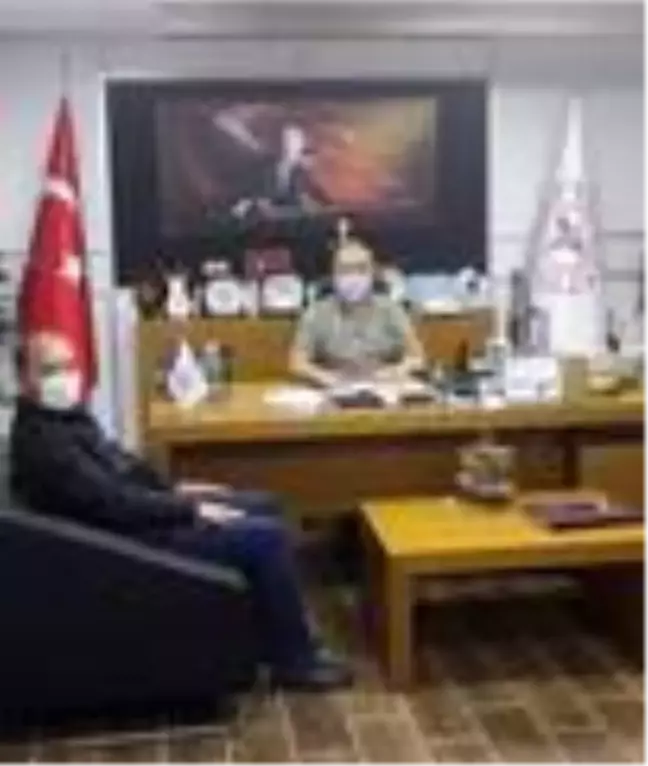Gece yarısında bir araya geldiler