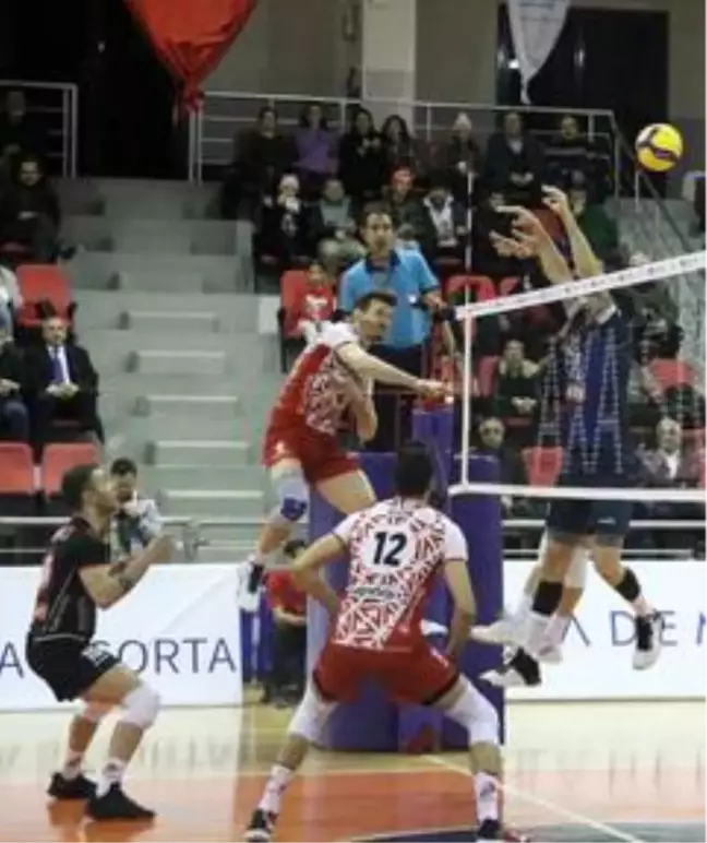 Voleybol: AXA Sigorta Efeler Ligi