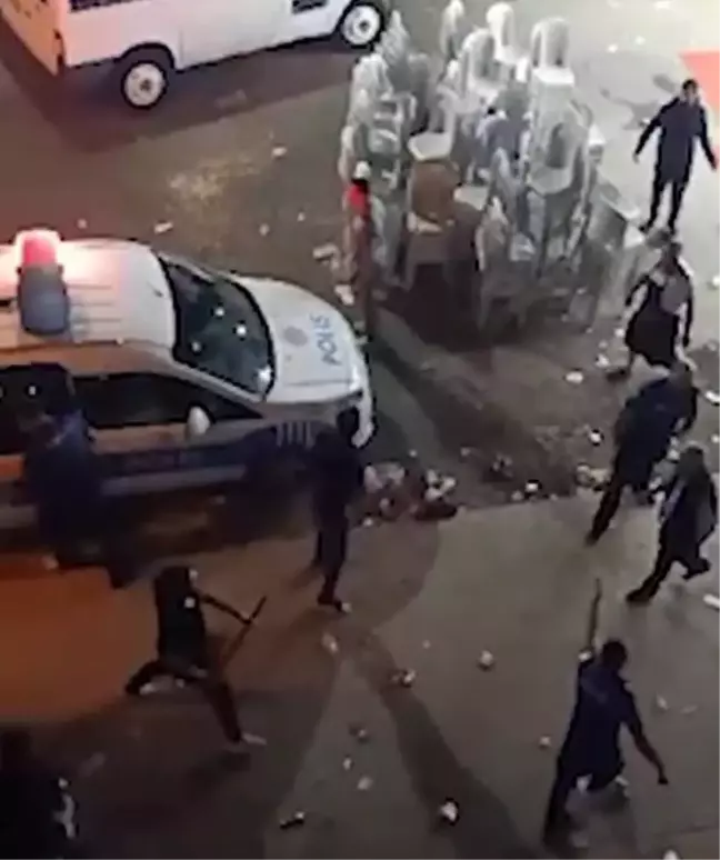 Çerkezköy'de düğünü sonlandırmak isteyen polis ekiplerine saldırı
