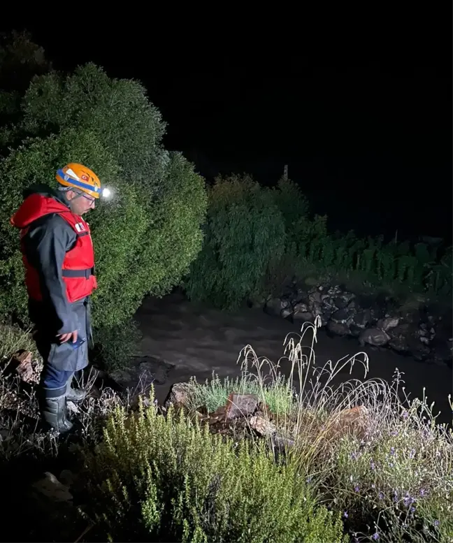 Erzurum'da heyelan sonucu anne öldü, bebeği kayboldu