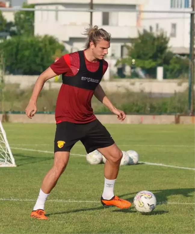 Göztepe, yeni sezon öncesi antrenmanlara başladı