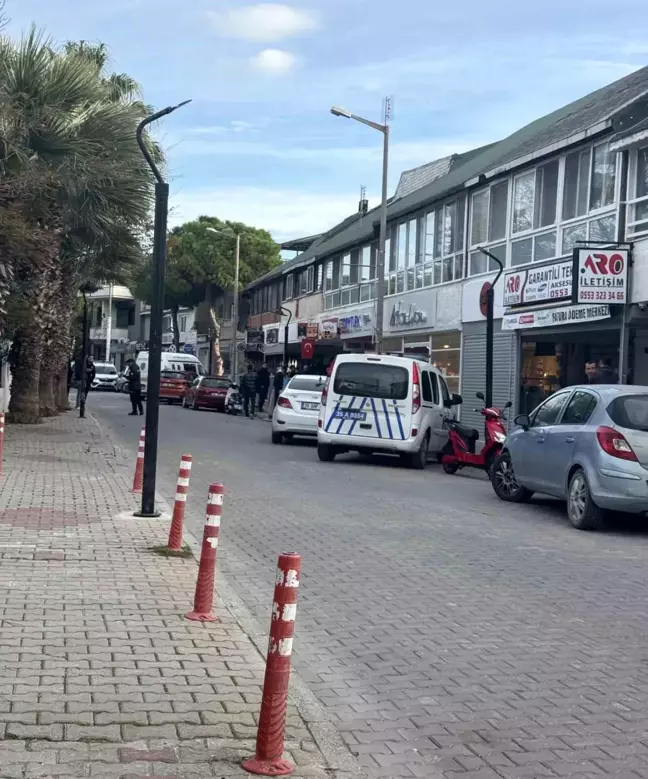 Çeşme'de Kuru Temizleme Dükkanına Silahlı Saldırı: 3 Şüpheli Tutuklandı