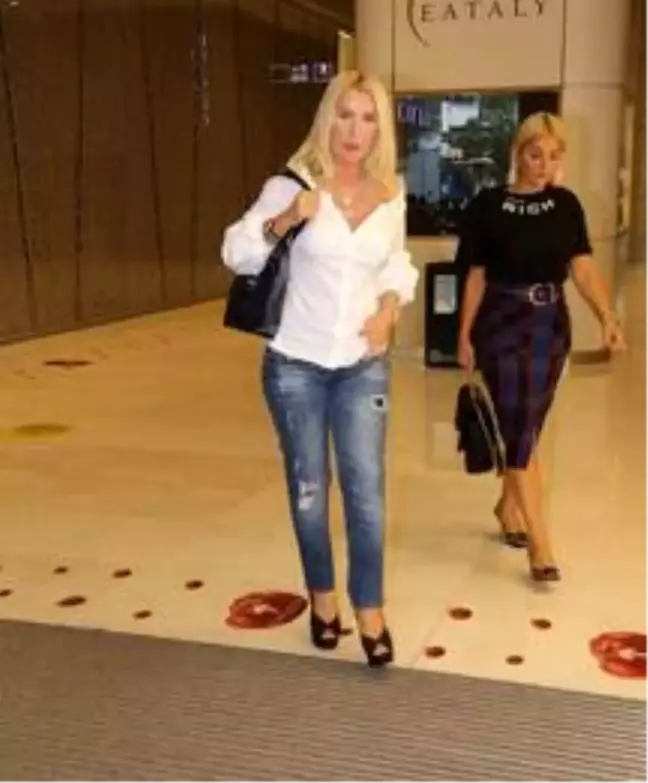Seda Sayan'ın yaptırdığı 'Fransız Askısı' nedir?