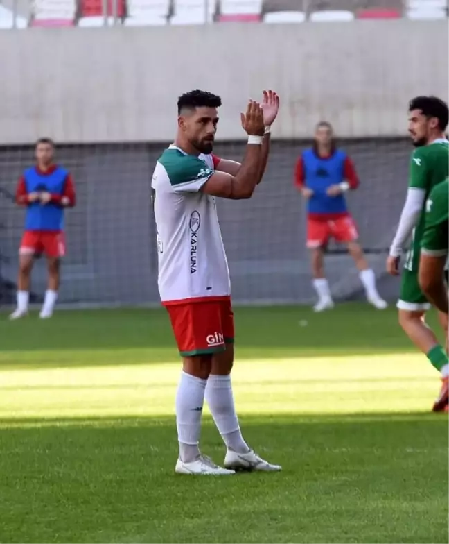 Karşıyaka Oyuncusu Enes Nalbantoğlu Taraftara Özür Diledi