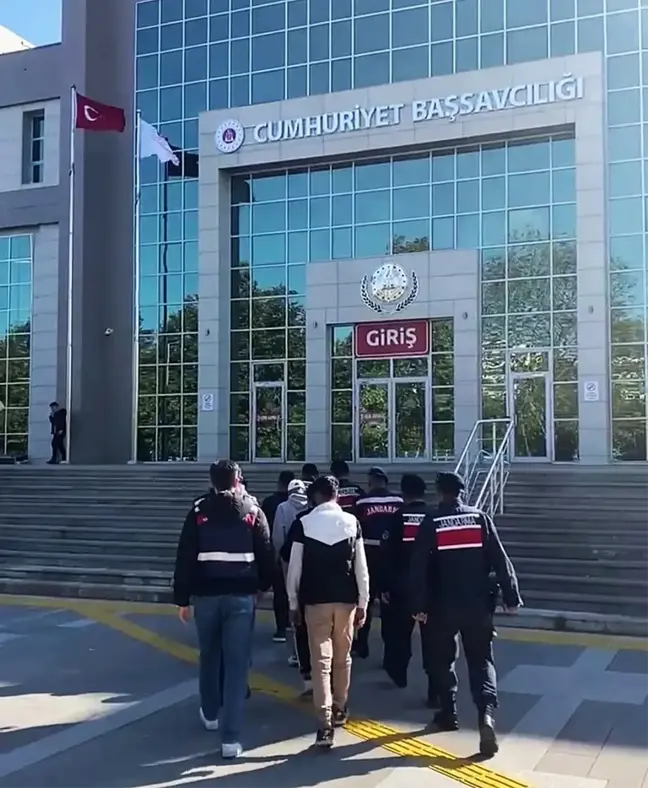 Tekirdağ'da Sosyal Medyada Terör Propagandası Yapan 4 Şüpheli Tutuklandı