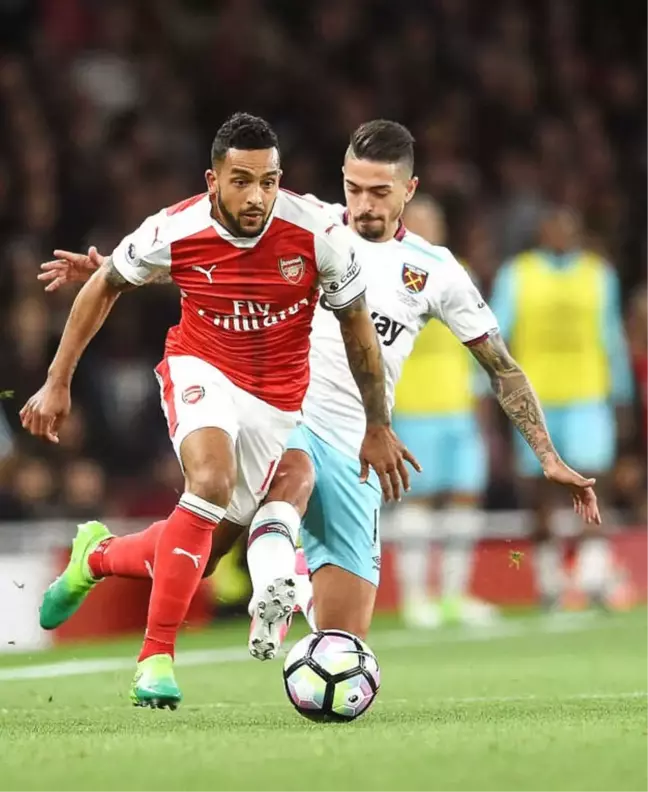Everton, Walcott'u da Kadrosuna Kattı