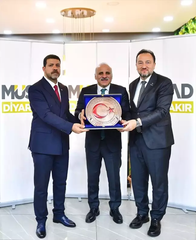 MÜSİAD'dan İhtiyaç Sahibi Çocuklara Yardım