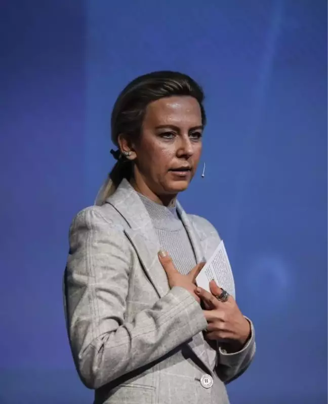 Unilever'de 'Yönetim Kurulu' Y Kuşağı Gençler