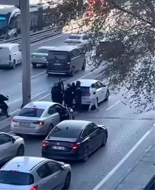 Beylikdüzü'nde Trafik Tartışması Kavga ile Sonuçlandı