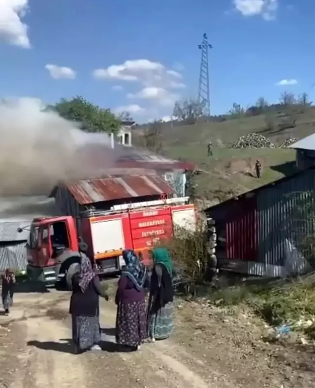 Kastamonu'da Ev Yangını: Maddi Hasar Oluştu