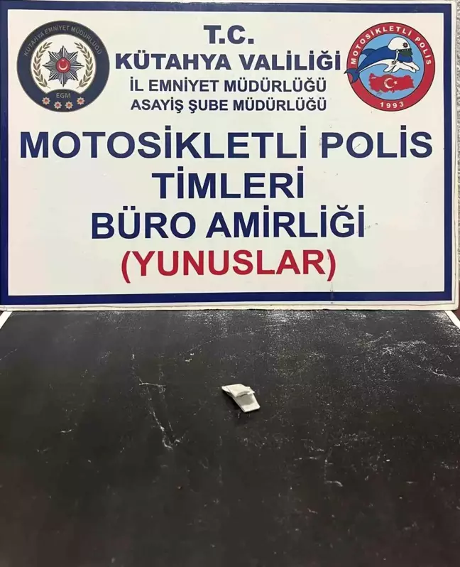 Kütahya'da Motosikletli Polis Timleri Uyuşturucu Ele Geçirdi