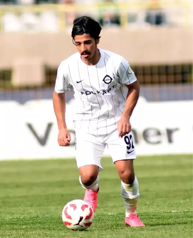 Altay, Mustafa Uslu'yu Takımda Tutma Kararı Aldı