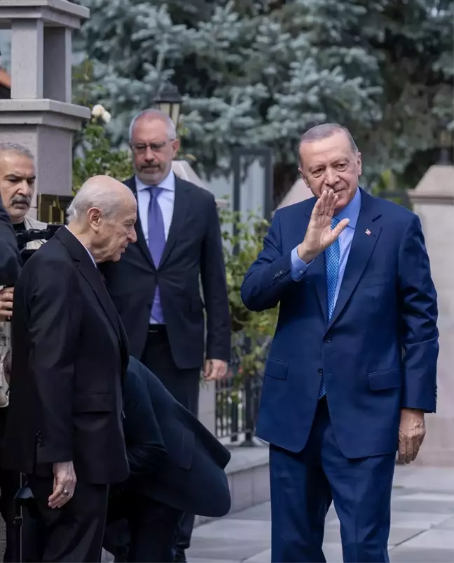 Cumhurbaşkanı Erdoğan, MHP Genel Başkanı Bahçeli'yi ziyaret etti