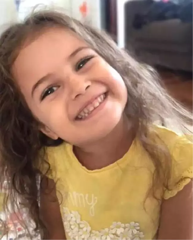 Sanatçılar Öykü Arin ve Lösemili Çocuklar İçin Bağış Çağrısında Bulundu
