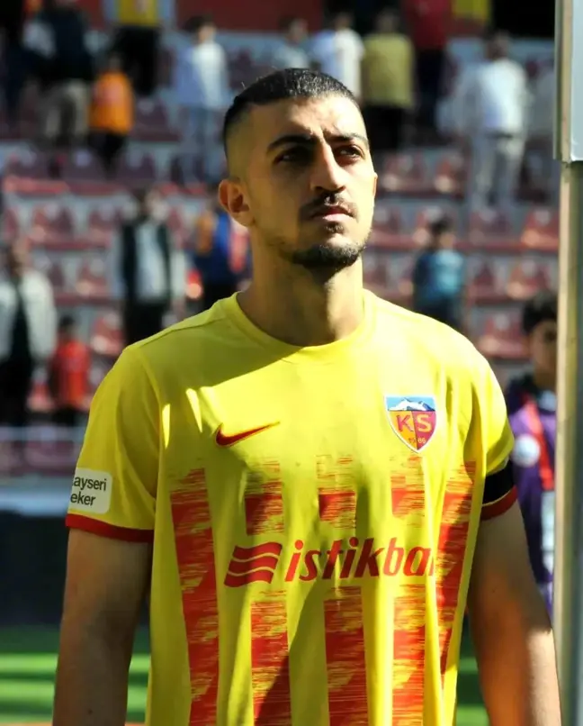 Kayserispor'un İranlı savunma oyuncusu Majid Hosseini yeniden ameliyat oldu