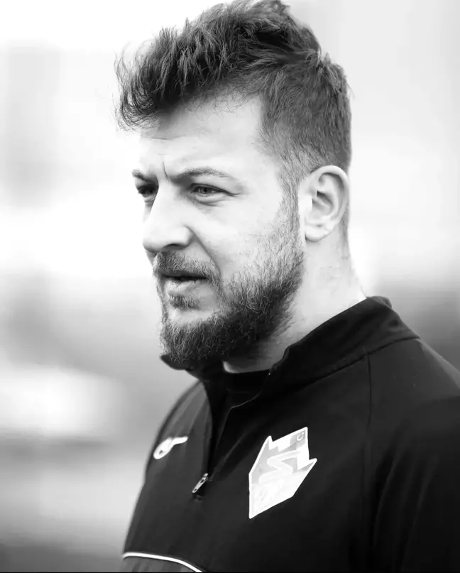 Sosyal medya fenomeni eski sevgilisini darp ettiği iddia edilen eski futbolcu yargılanıyor