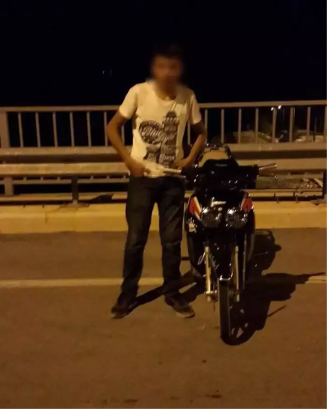 Sinop'ta Trafik Kazası : 1 Ölü, 1 Yaralı