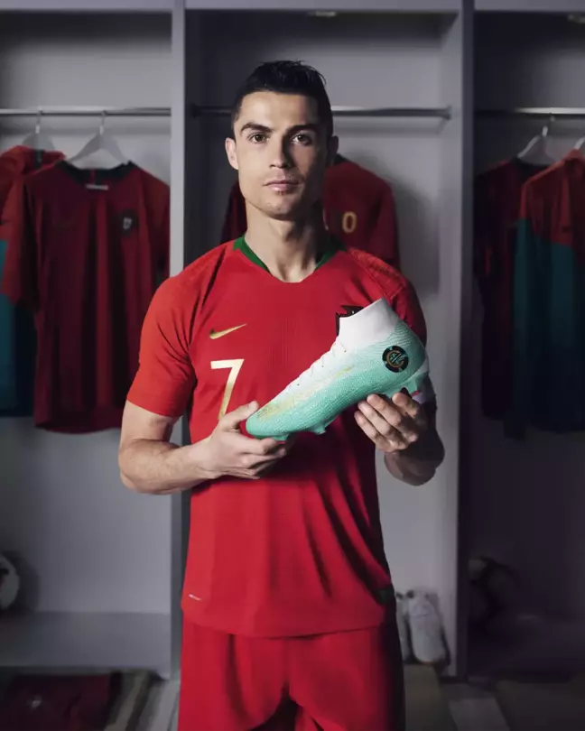 Cristiano Ronaldo'ya Özel Krampon