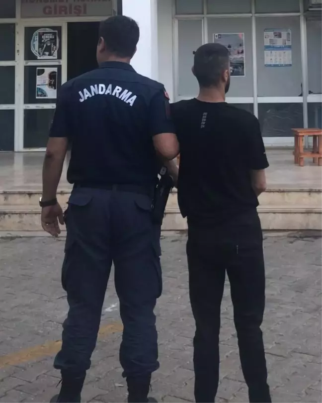 Antalya'da çaldığı kamyonla hırsızlık yapmaya çalışan zanlı tutuklandı
