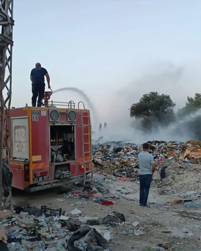 Hatay'da çıkan yangınlar itfaiye ekiplerince söndürüldü