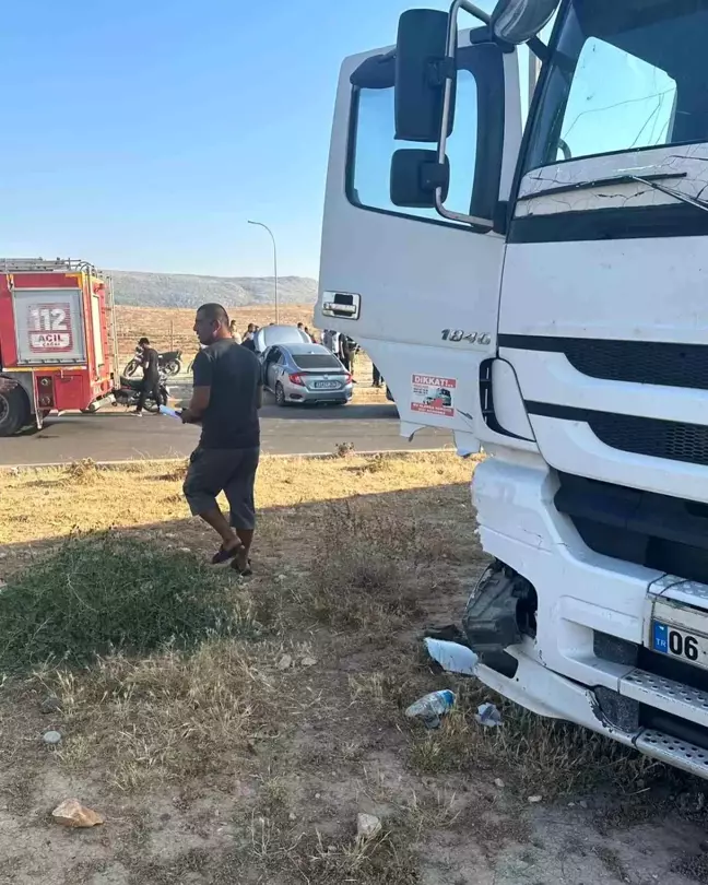 Hatay'da otomobille tırın çarpışması sonucu bir kişi yaralandı