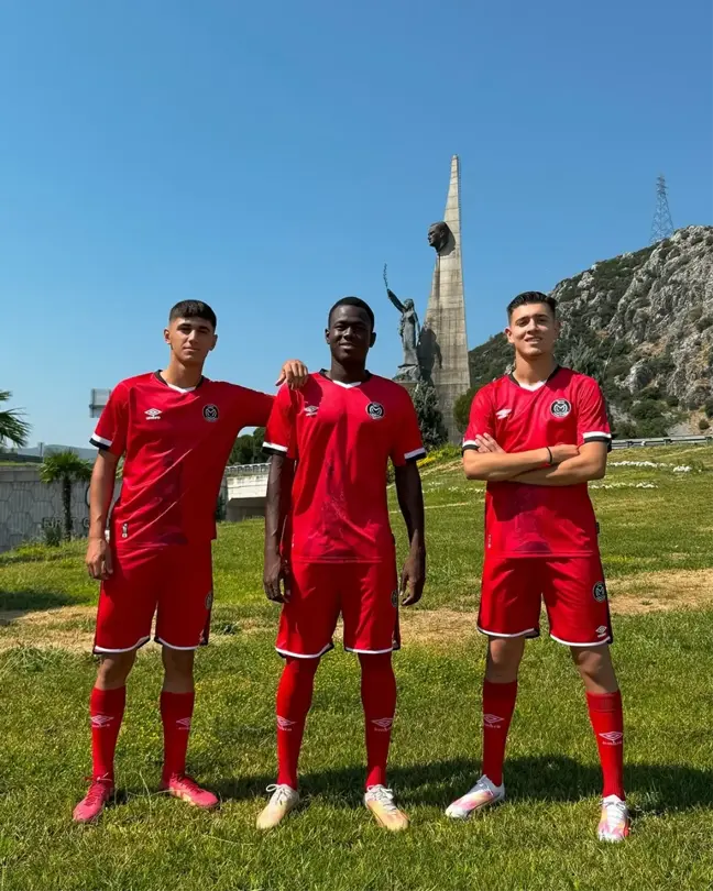 Manisa Futbol Kulübü, Milli Mücadele'ye özel forma çıkardı