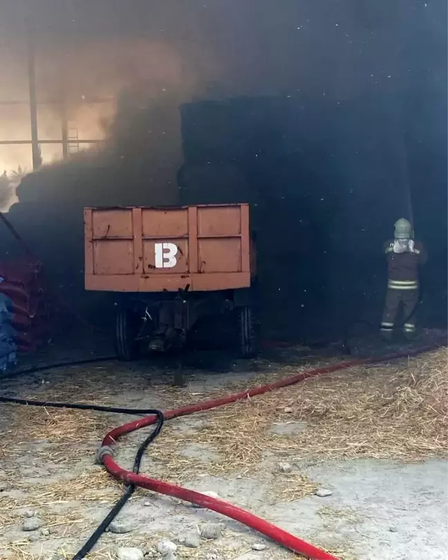 Hatay'da Samanlık Yangını Kontrol Altına Alındı