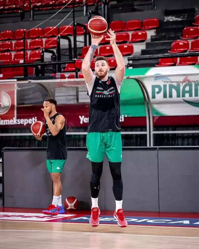 Karşıyaka Basketbol'da Mert Celep'ten Kötü Haber: Kas Yırtığı