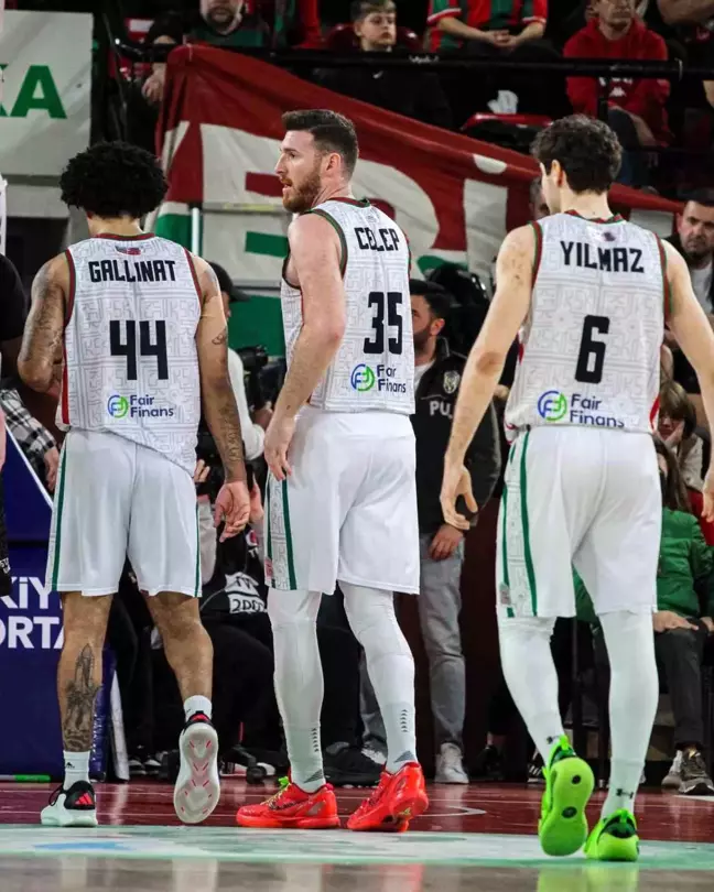 Karşıyaka Basketbol, Düşme Hattından Kurtulmak İçin Mücadele Ediyor
