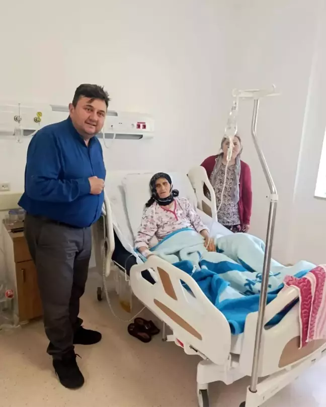 AK Parti Kula İlçe Başkanı'ndan Anneler Günü Ziyareti