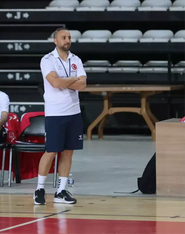 Türkiye, Avrupa Futsal Şampiyonası'nda İtalya'yı 6-2 Yenerek Final Yolunda İlerliyor