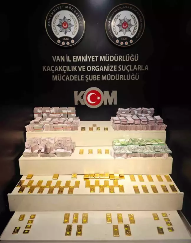 Van'da Gümrük Kaçağı 66 Kilo Altın ve Milyonlarca Dolar Ele Geçirildi
