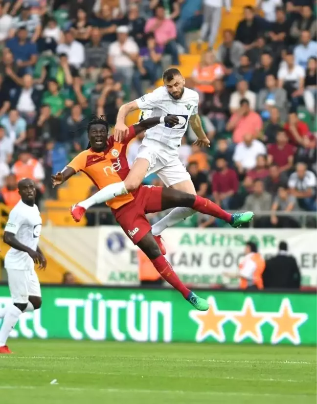 Akhisarspor'dan giden gidene