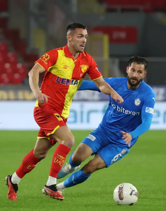 Göztepe'de David Tijanic İlk 11'e Dönüyor