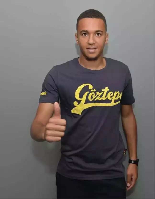 Göztepe'ye Ngando'dan 3 Yıllık İmza