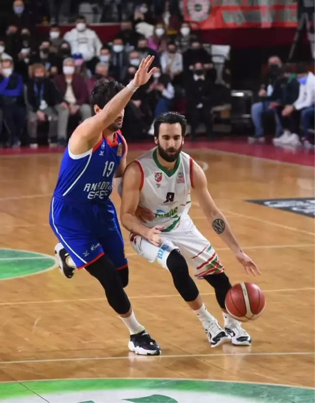 Pınar Karşıyaka'da Can Korkmaz da gitti