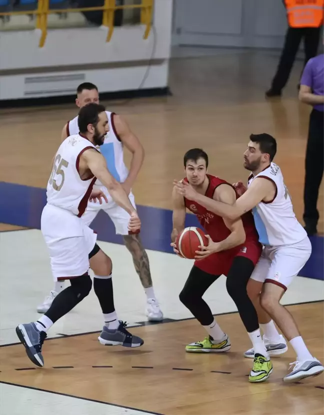 Trabzonspor, Gaziantep Basketbol'u 85-63 mağlup etti