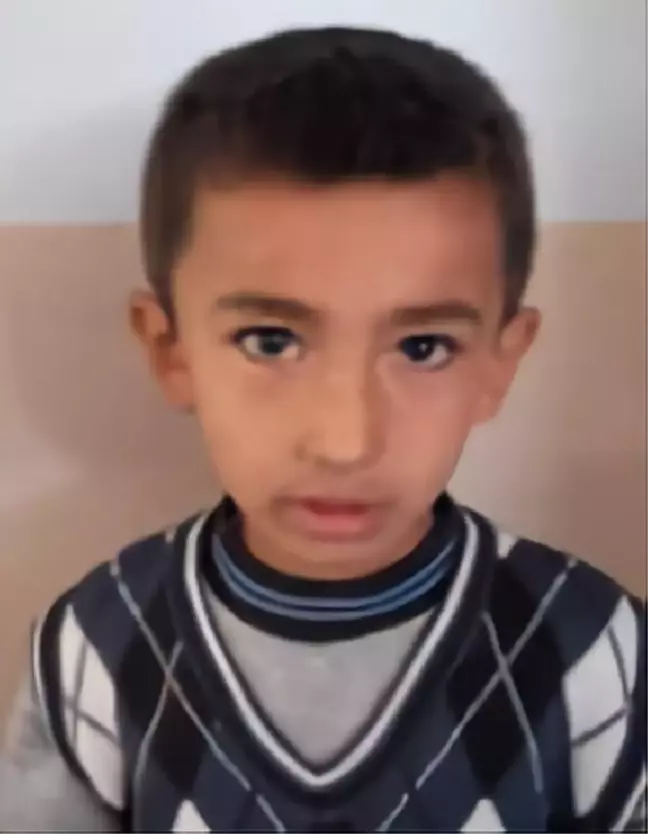 Tufanbeyli'de Gölette Arkadaşlarıyla Giren Çocuk Boğuldu